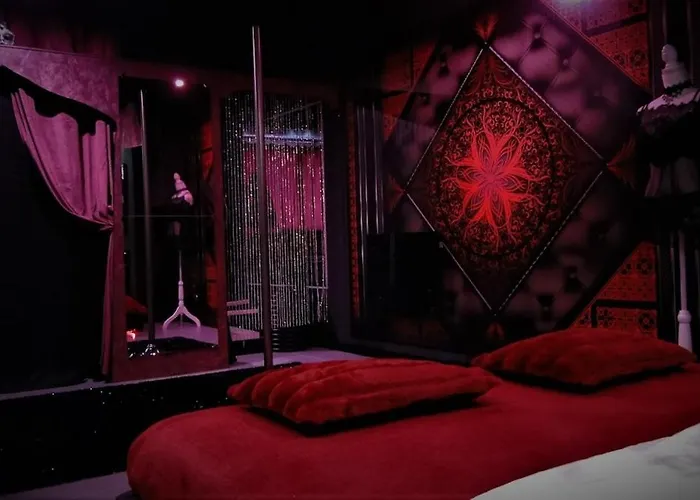 Sparadis 53 Avec Jacuzzi Privatif *